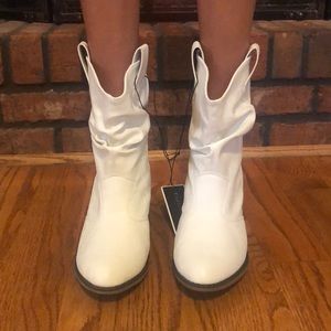 Charles Albert White Cowboy Boots